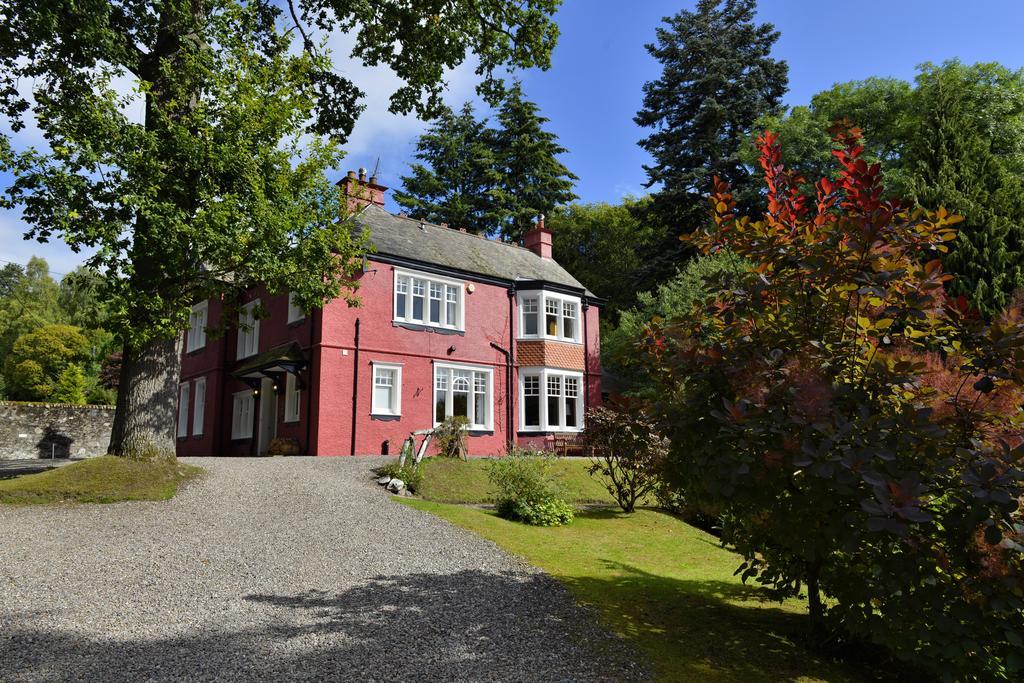 Torrdarach House Bed & Breakfast Питлохри Екстериор снимка