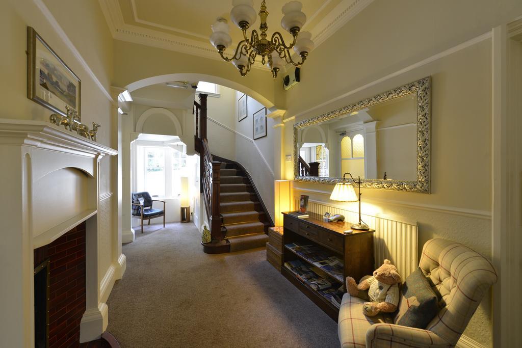 Torrdarach House Bed & Breakfast Питлохри Екстериор снимка